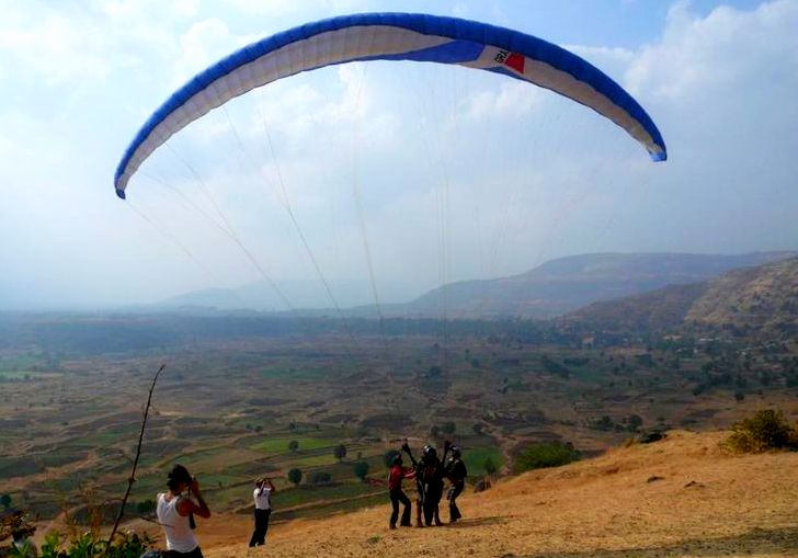 Paragliding in Kamshet Image Credits: Image Credits: