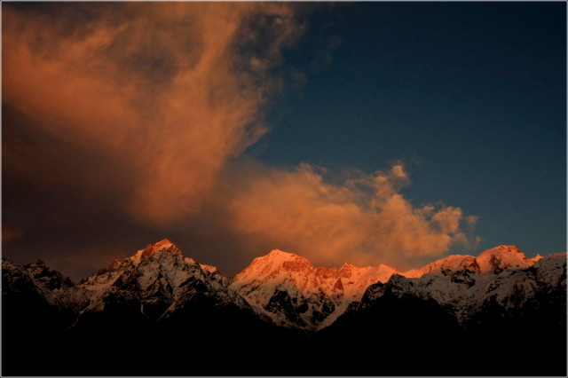 Mesmerizing Sunset at Kalpa