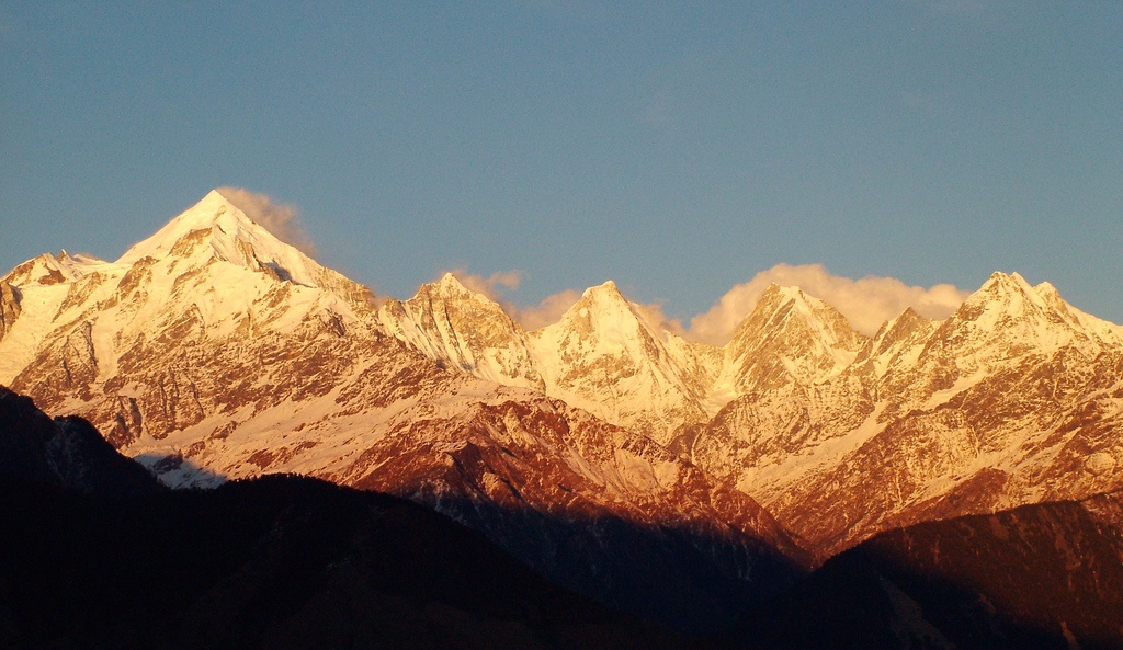 View of Himalayan Ranges from Munsiyari.
