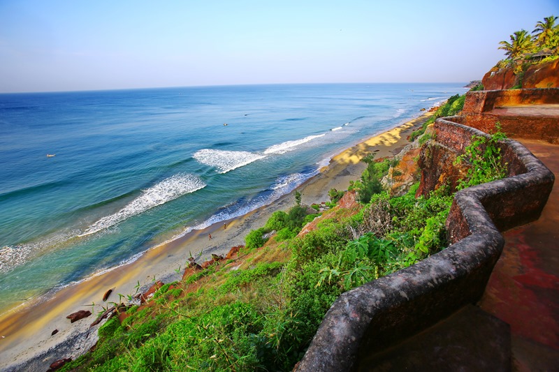 Varkala_beach_-_cliff_view
