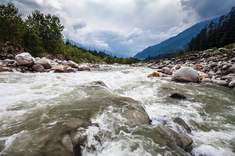 shutterstock_175899395-river-beas