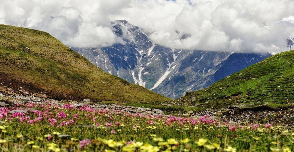 Bhrigu lake