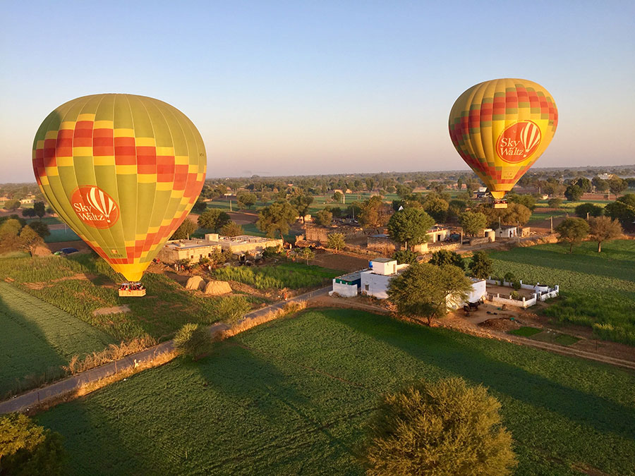 hot-air-balloooning