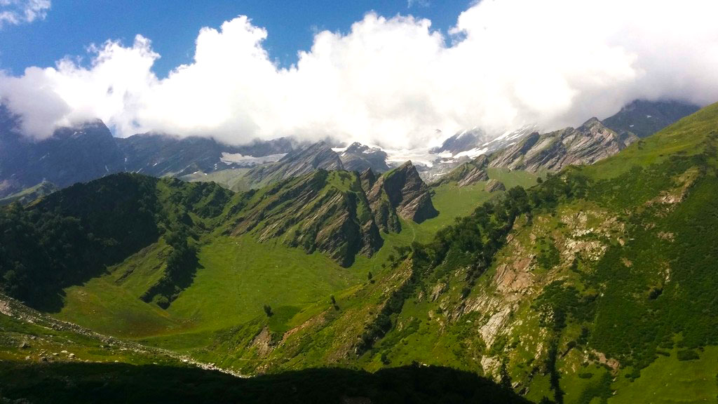 Beautiful verdant mountains as you make your way on the Beas Kund Trek