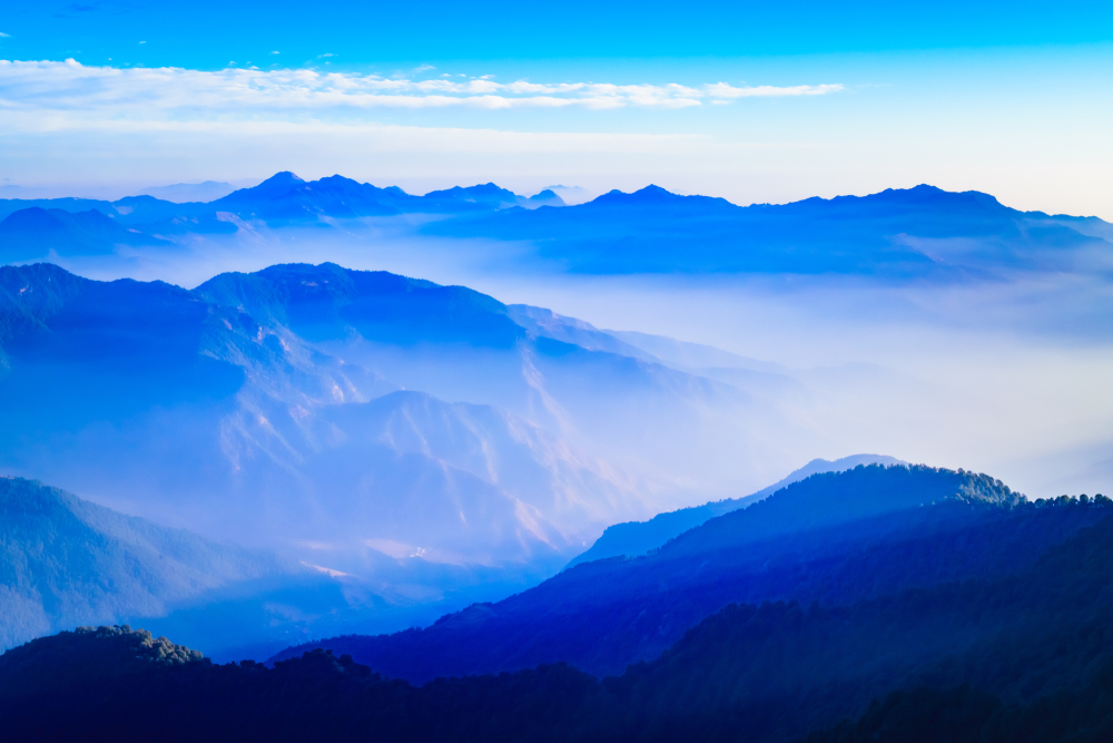 Spectacular view of the Himalayan peaks from Nag Tibba top