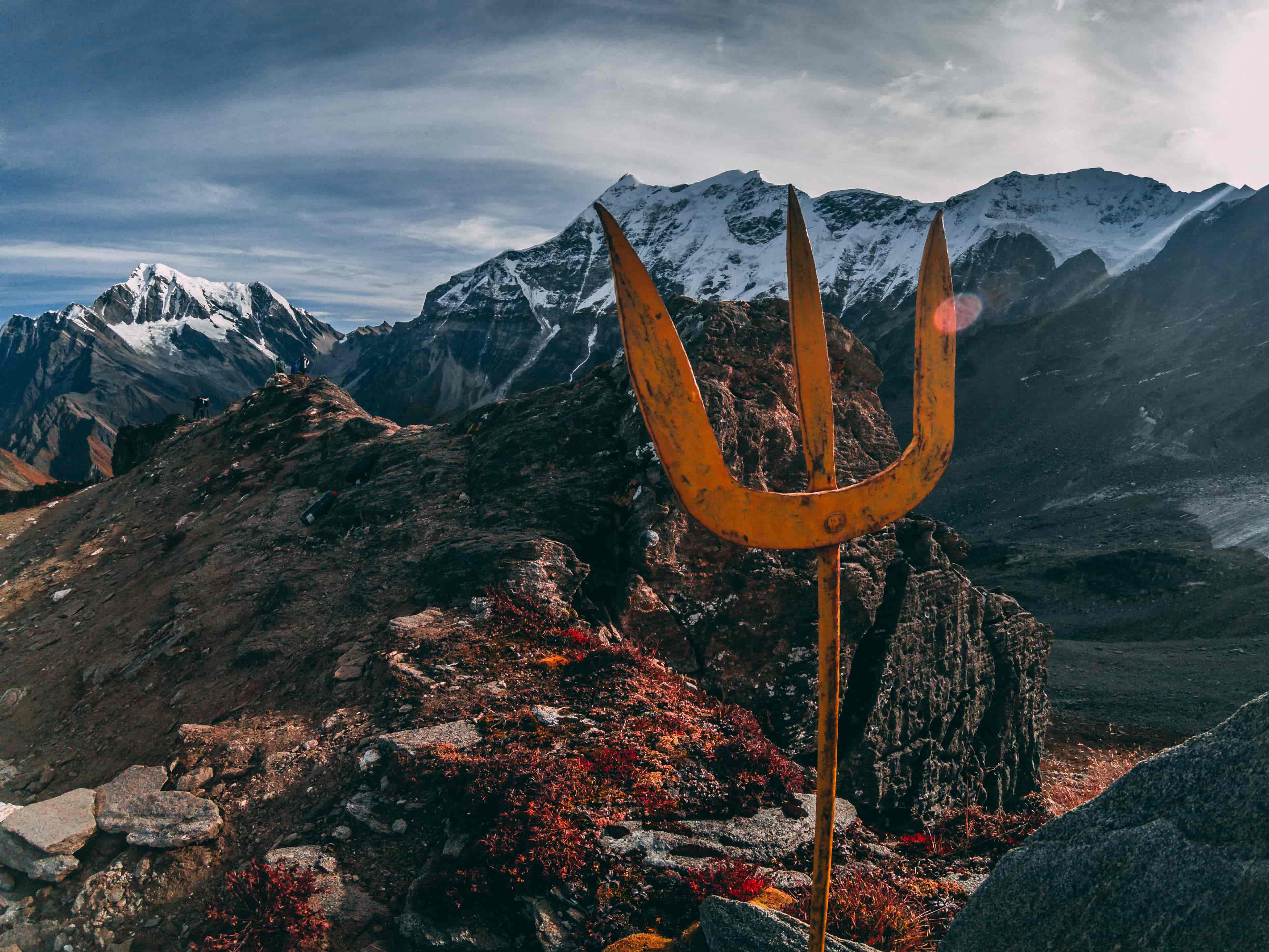 Mt. Trishul and Nanda Devi from Junargalli, Roopkund