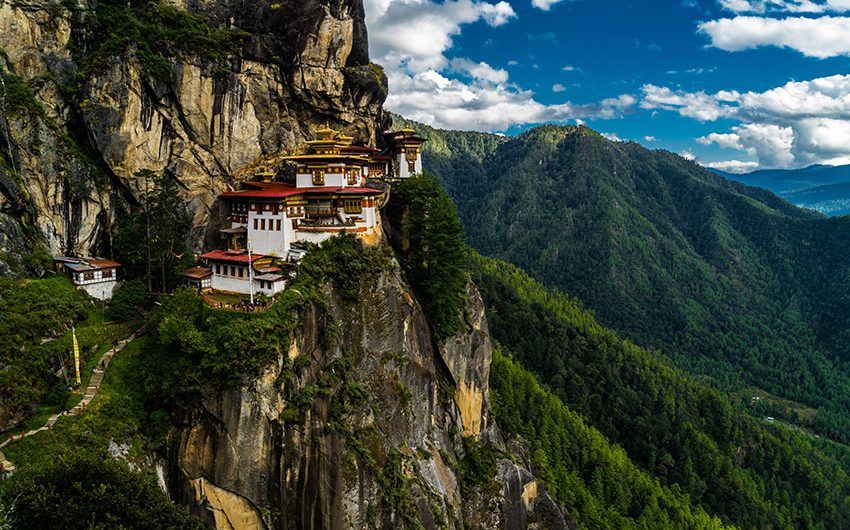 shutterstock_1374222482_tiger-nest