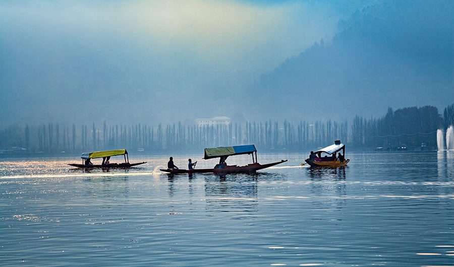 romance_in_kashmir_1537767938