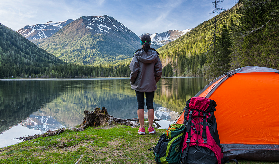 shutterstock_325001009-camping